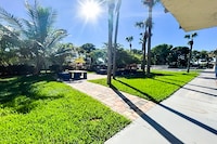 Motel 6 Riviera Beach, FL