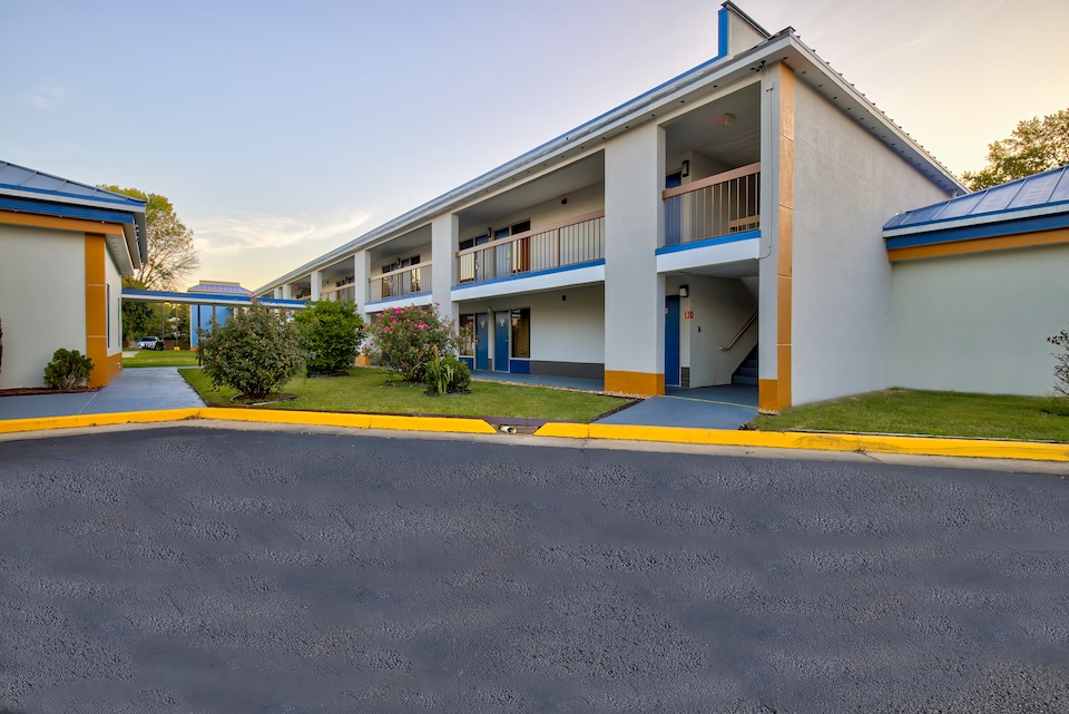 Motel 6 Ashland, VA, Ashland_g6_100, Ashland