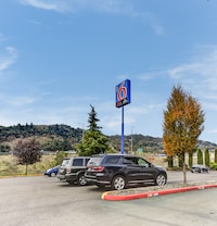 Motel 6 Roseburg, OR - I-5