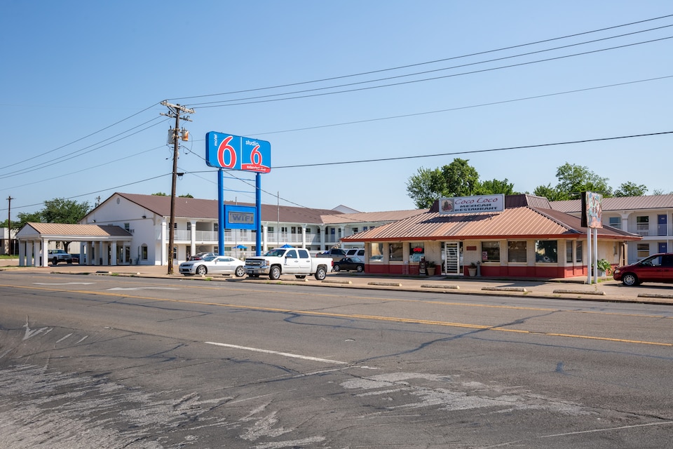 Motel 6 Bryan, TX - University Area, BRYAN, BRYAN