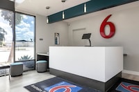 Motel 6 Anaheim, CA - Convention Center