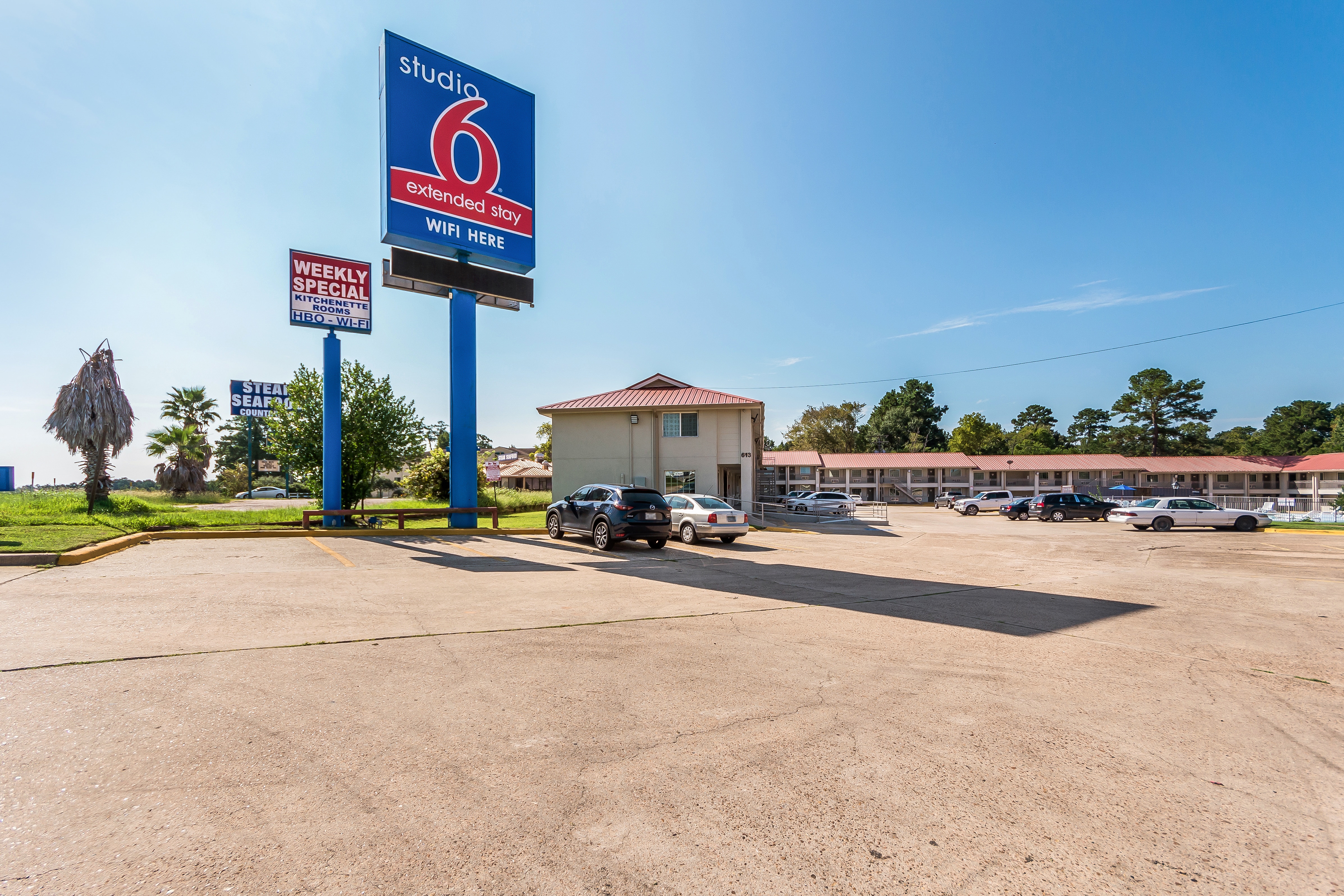 Studio 6 Huntsville, TX - Extended Stay Budget