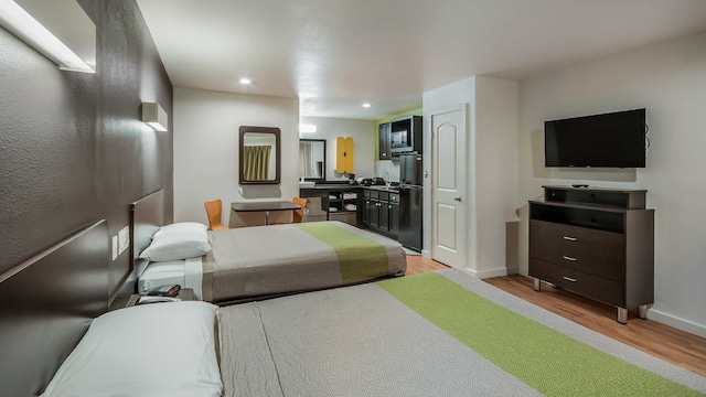 2 QUEEN BEDS | NON-SMOKING, KITCHEN