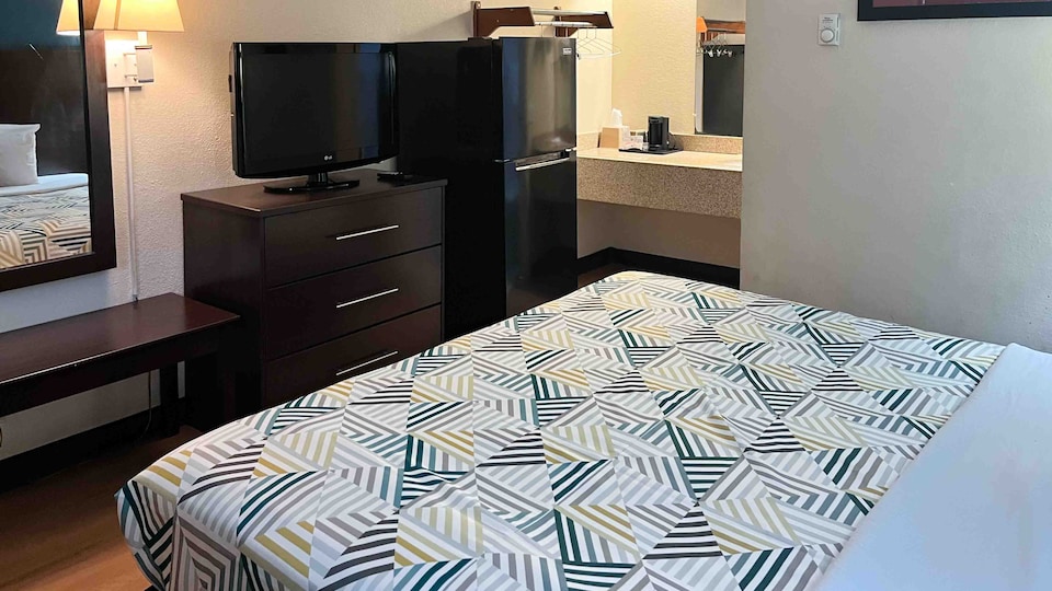 Studio 6 Suites Shreveport, LA – Industrial Loop, C71033, Shreveport LA