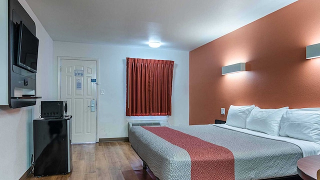 1 King Bed | Mobility Accessible Tub, Nsmk