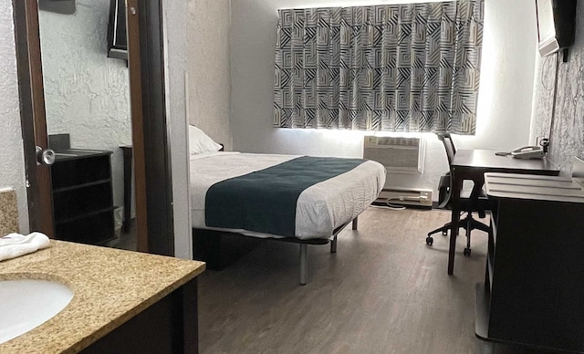 1 Queen Bed | Non-Smoking