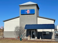 Motel 6 Green Bay, WI - Lambeau