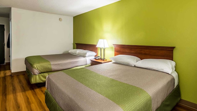 2 QUEEN BEDS | MOBIL ACCESS TUB NSMK MICFRIDG