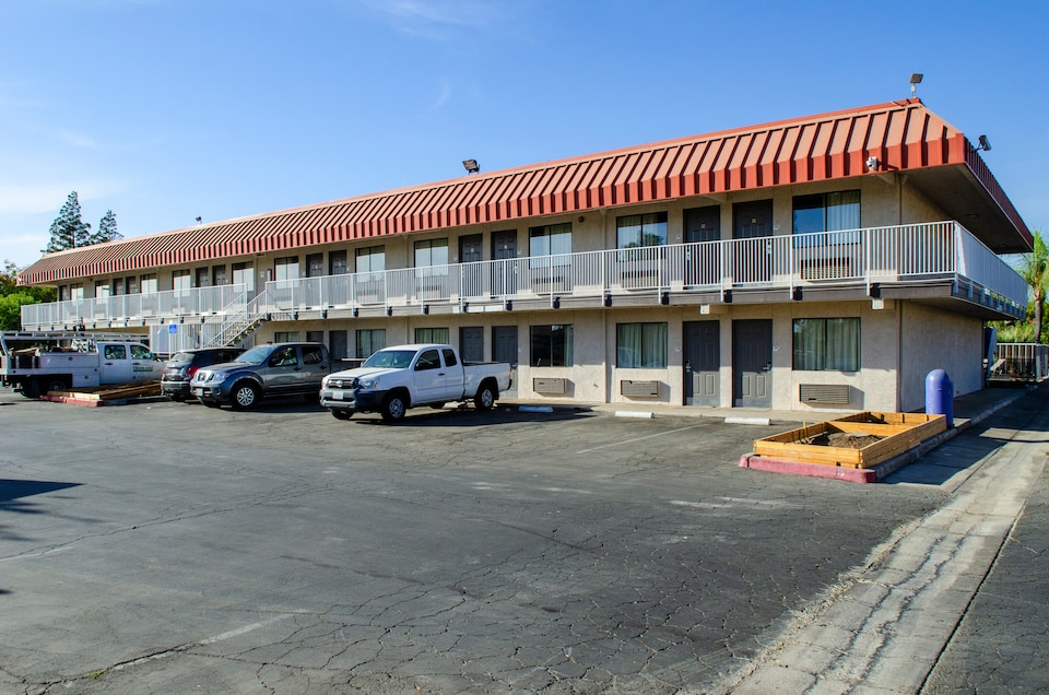 Studio 6 Fresno, CA - Extended Stay, C93612, Fresno CA