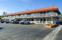 Studio 6 Fresno, CA - Extended Stay