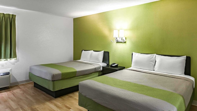 2 Full Beds | Non-Smoking, Micfridge