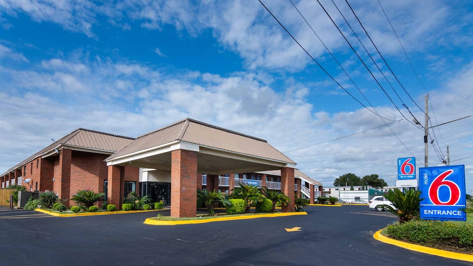 Motel 6 Montgomery, AL - Coliseum, Montgomery Central AL, Montgomery AL