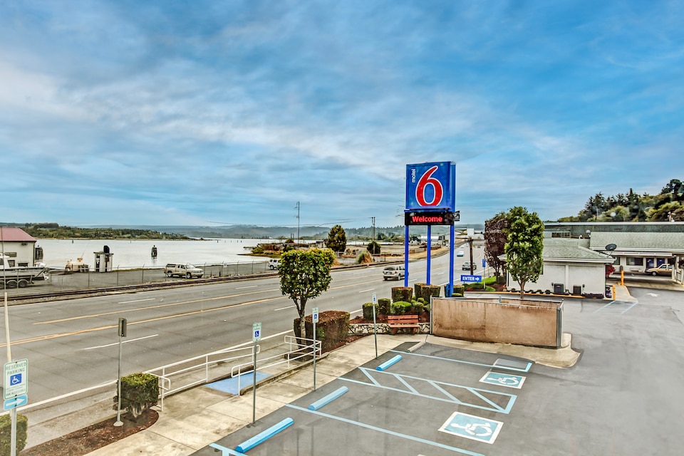 Motel 6 Coos Bay, OR, COOS BAY, COOS BAY
