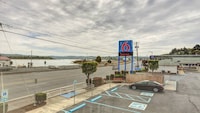 Motel 6 Coos Bay, OR