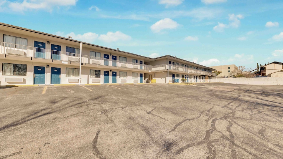 Motel 6 Austin, TX - Airport - South, Austin, Austin