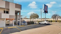 Motel 6 Austin, TX - Airport - South