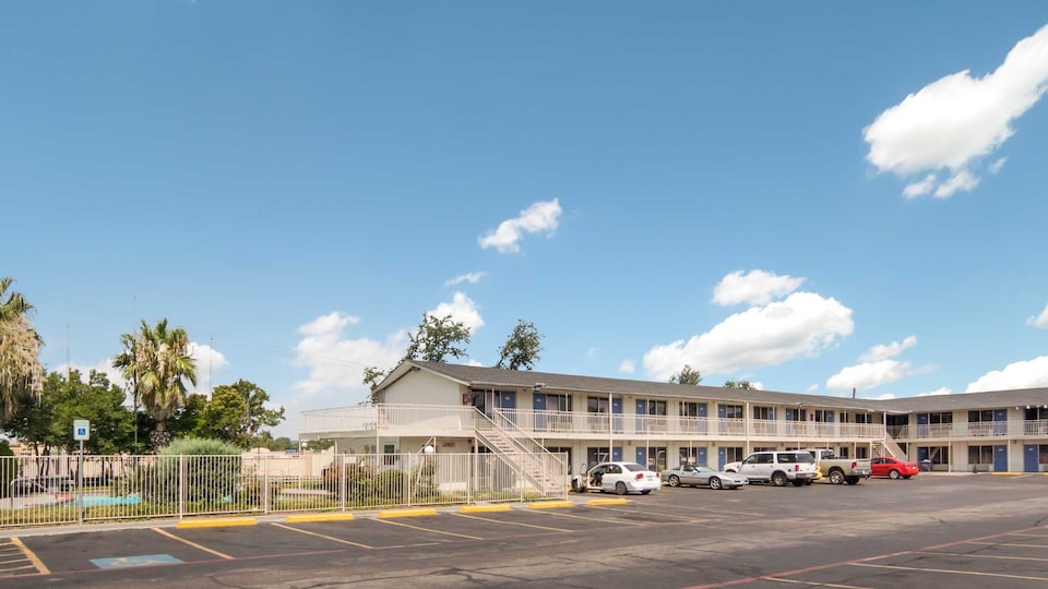 Motel 6 Fort Worth, TX - Seminary, Fort Worth_g6, Fort Worth