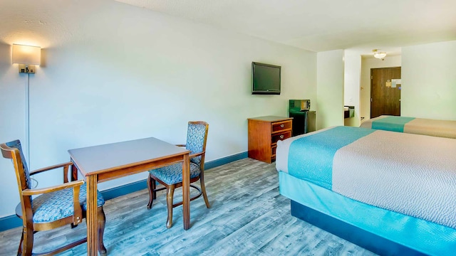 2 Queen Beds | Smoking, Micfridge