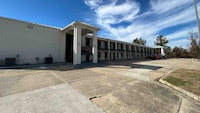 Motel 6 Denham Springs, LA
