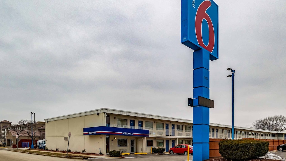 Motel 6 Joliet, IL - I-80, Joliet, Joliet