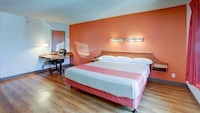 Motel 6 Santa Ana, CA - Irvine - Orange County Airport