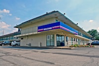 Motel 6 Pittsburgh, PA - Crafton