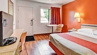 Motel 6 Pittsburgh, PA - Crafton