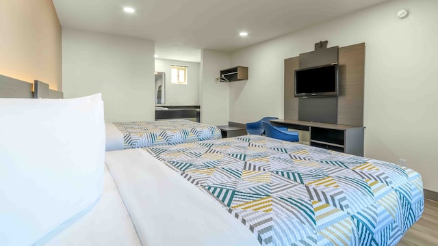 2 Queen Beds | Non-Smoking