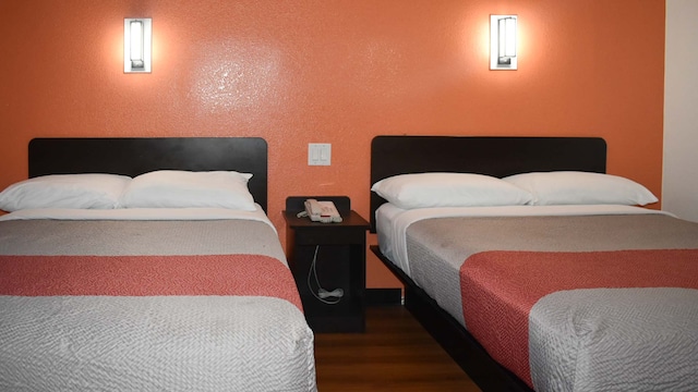 2 Full Beds | Micfridge | Smoking