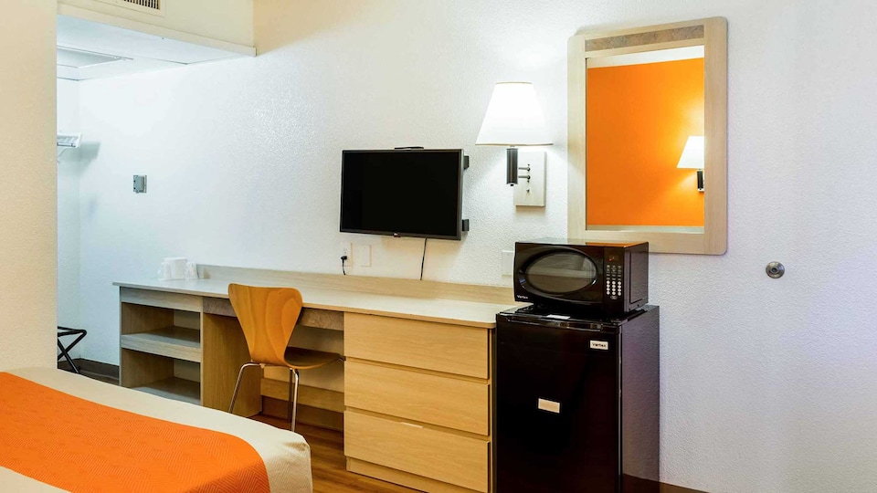 Motel 6 Mojave, CA, Mojave_g6_100, Mojave