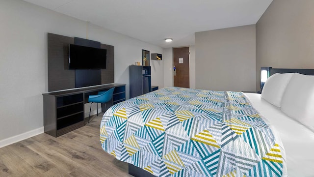 1 King Bed | Non-Smoking