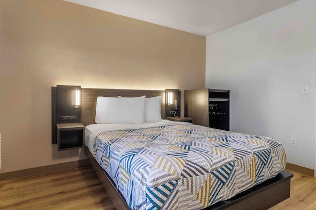 1 CAMA QUEEN | FUMADORES