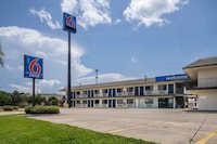 Motel 6 Slidell, LA - New Orleans