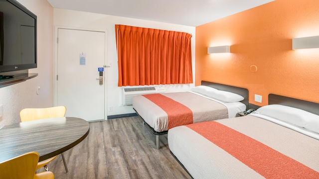 2 Full Beds | Non-Smoking