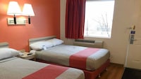 Motel 6 Roseville, MN - Minneapolis North