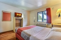 Motel 6 Denver, CO – Downtown