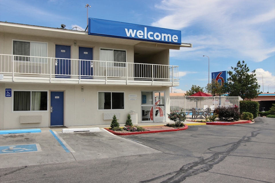 Motel 6 Albuquerque, NM - Midtown, C87107, Albuquerque NM