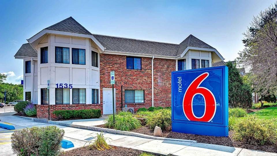 Motel 6 Glenview, IL - Chicago North, GLENVIEW, GLENVIEW