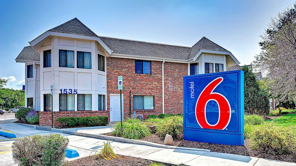 Motel 6 Glenview, IL - Chicago North, GLENVIEW, GLENVIEW