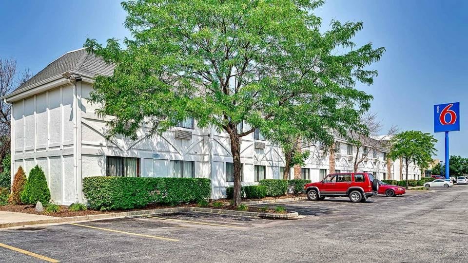 Motel 6 Glenview, IL - Chicago North, GLENVIEW, GLENVIEW
