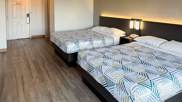 2 FULL BEDS | DELUXE, MINI FRIDGE