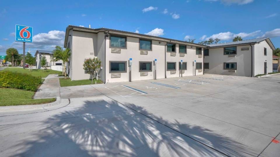 Motel 6 Fort Lauderdale, FL, Fort Lauderdale_b50b57b2, Fort Lauderdale