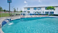 Motel 6 Fort Lauderdale, FL