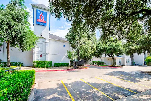 Studio 6 Austin, TX - Midtown