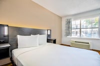 Studio 6 Austin, TX - Midtown