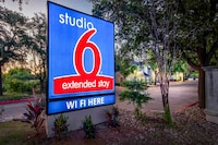 Studio 6 Austin, TX - Midtown