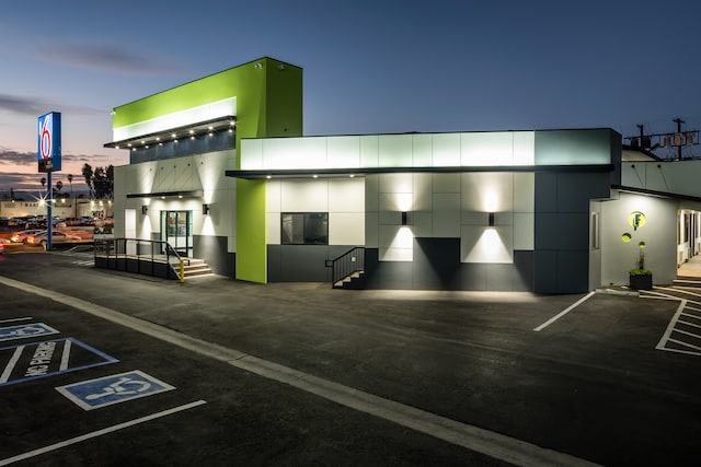 Motel 6 Canoga Park, CA