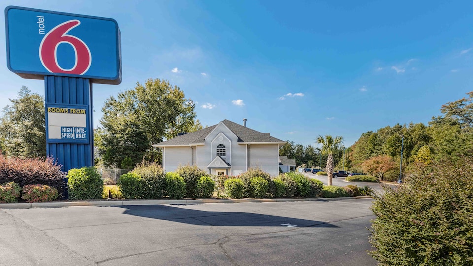 Motel 6 Simpsonville, SC - Greenville, Simpsonville, Simpsonville