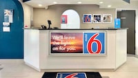 Motel 6 Simpsonville, SC - Greenville