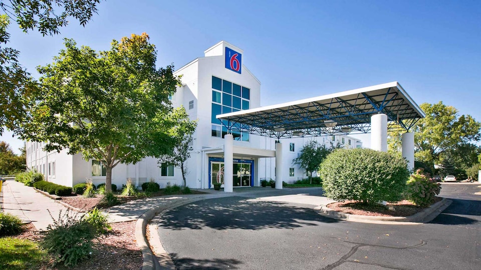 Motel 6 Brooklyn Center, MN - Minneapolis, BROOKLYN CENTER, BROOKLYN CENTER